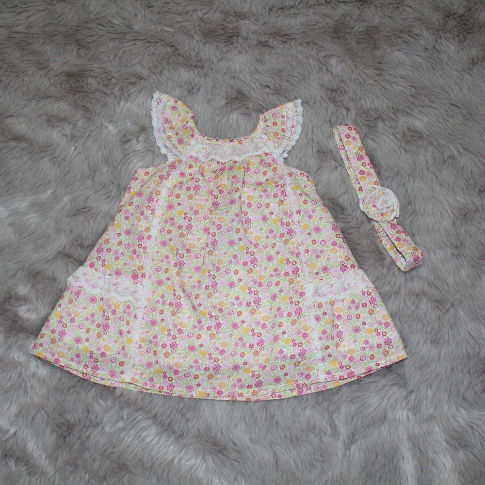 👗 3/$15 Savannah Infant dress - Picture 1 of 6